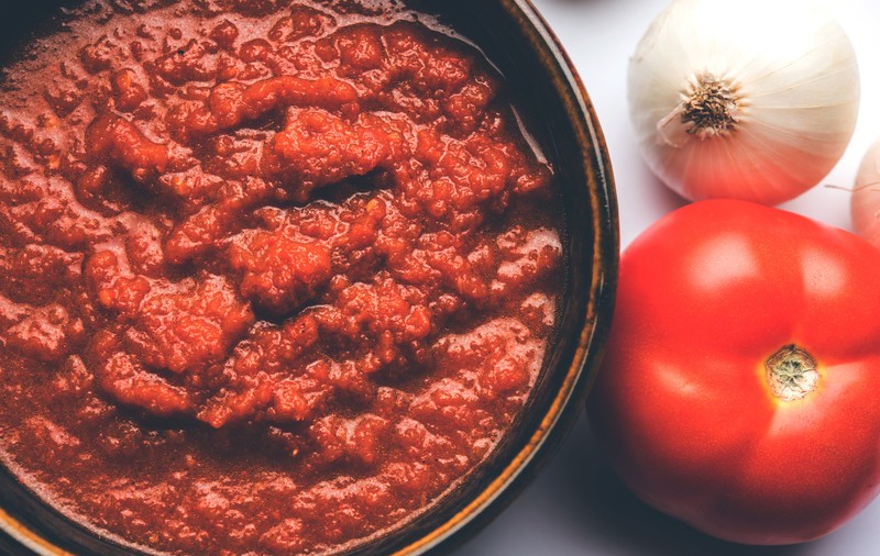 Sos de roșii. Cum să faci o bază de mâncare delicioasă