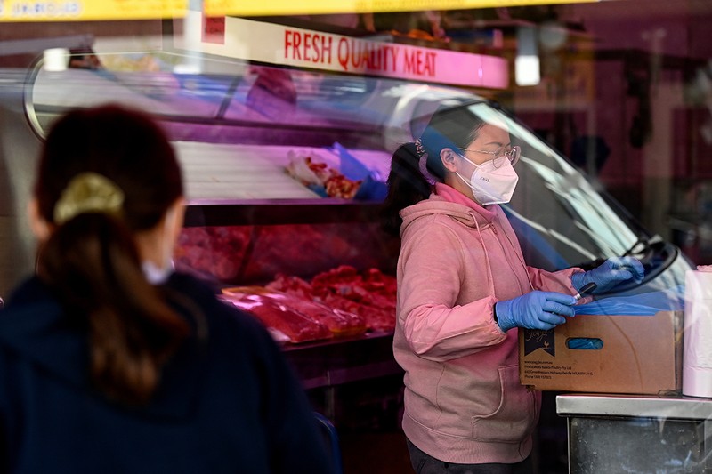 Natura serviciului este unul din factorii care cresc riscul să faci COVID-19 chiar dacă ai fost vaccinat complet | Foto: EPA
