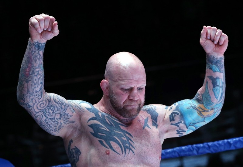 RYAZAN, RUSSIA - MARCH 25, 2017: US fighter Jeff Monson in a grappling bout against Russian fighter Nikolai Savilov at the MMA Battle of Ryazan tournament. Alexander Ryumin/TASS,Image: 326513834, License: Rights-managed, Restrictions: , Model Release: no