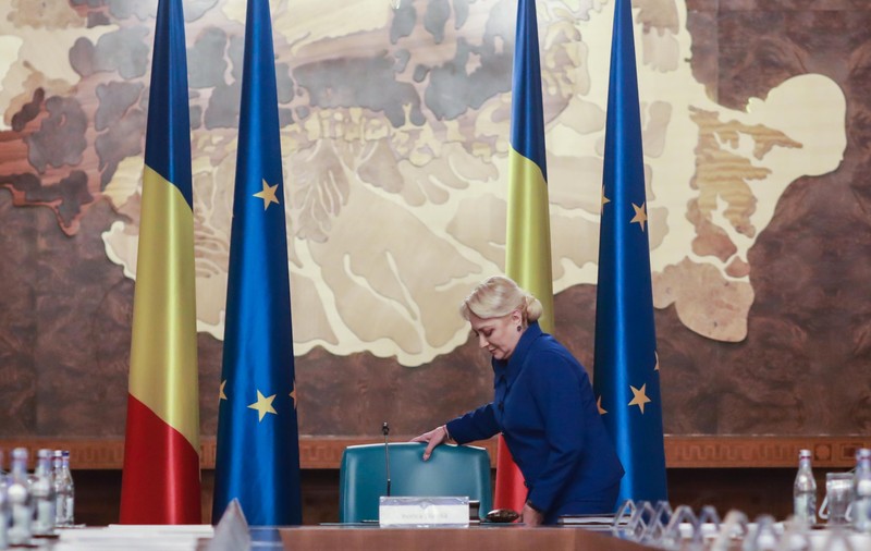 Viorica Dăncilă, prima ședință de Guvern după demiterea Cabinetului: „Îmi doresc ca această perioadă de instabilitate politică să se încheie cât mai repede”