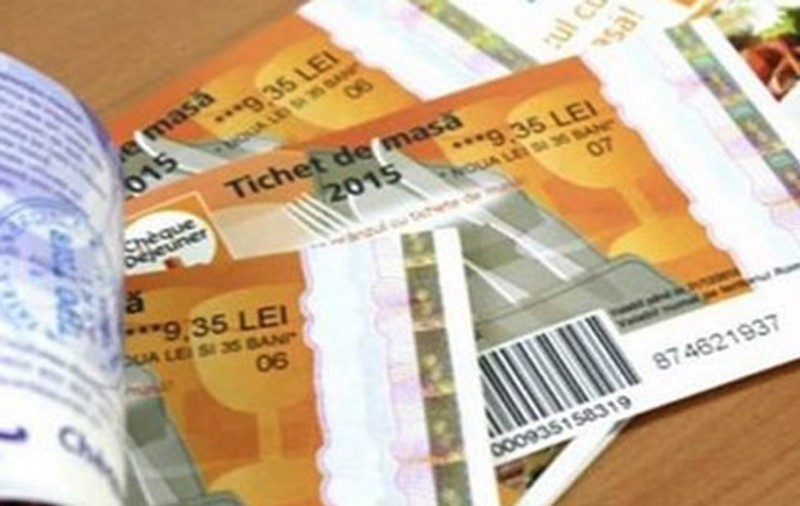 Bugetarii nu mai primesc tichete de masă începând cu 2018