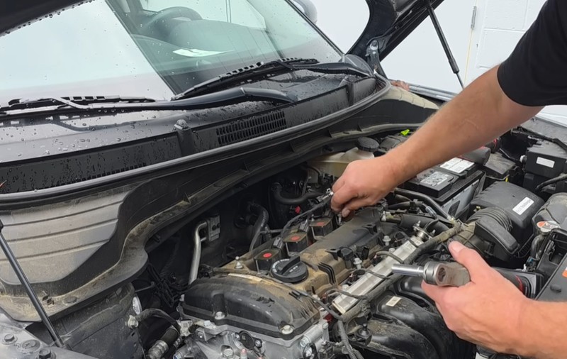 Cum arată un motor care a mers la ralanti timp de un an, 24 de ore din 24, 7 zile din 7 și a parcurs 20.000 km | VIDEO