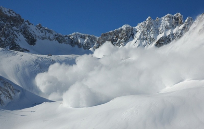 TRAGEDIE / Doi schiori americani au murit după o avalanșă!