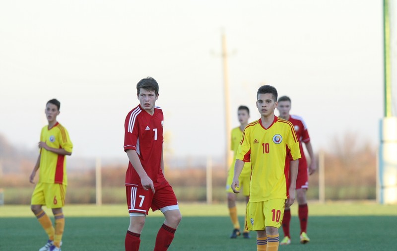 UEFA l-a prezentat pe Ianis Hagi. Unde dorește să joace fiul ”Regelui”