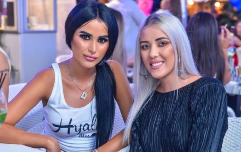 Ana, sora Danielei Crudu, s-a căsătorit civil. Primele imagini de la eveniment