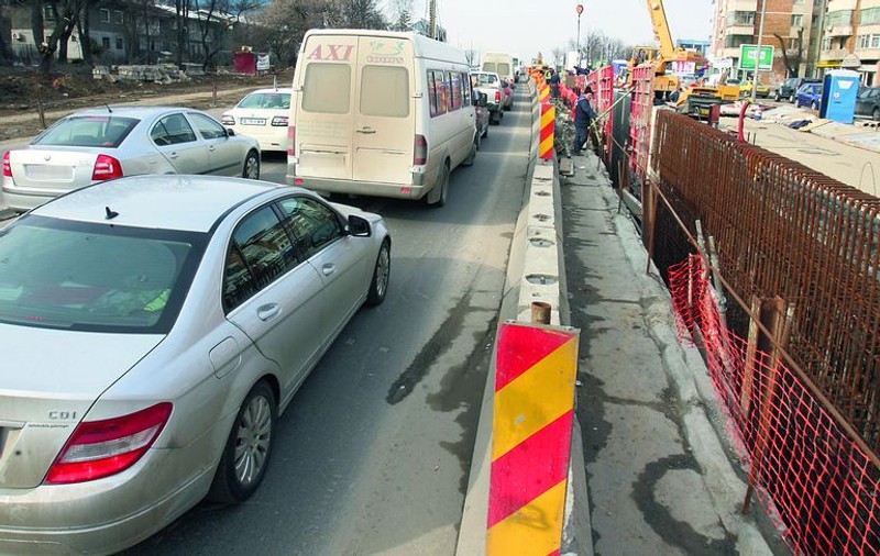 Nu mai terminaţi odată pasajul Băneasa?