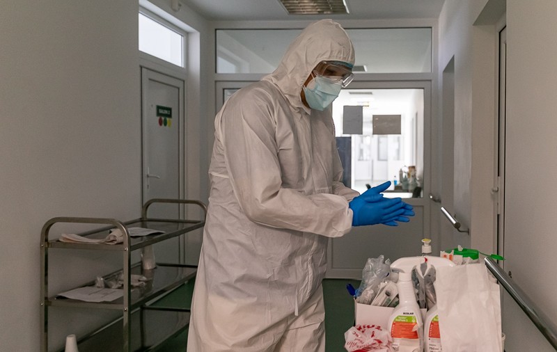Rectorul UMF Iași critică ordinul lui Arafat care mobilizează studenții la Medicină să lucreze în spitale. „Ce să facă, să-și ia laptopurile cu ei la ATI?”