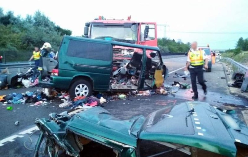 Trupurile românilor morţi în accidentul din Ungaria au fost repatriate sâmbătă