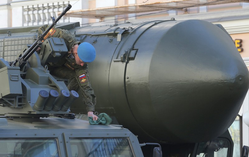 Raport: Statele nucleare ale lumii cheltuiesc tot mai mult pentru armele atomice