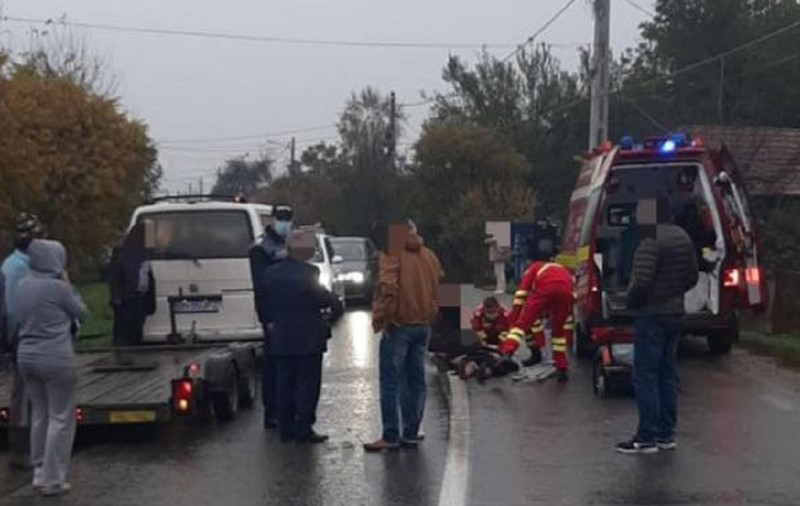 Doi paramedici din Beclean au resuscitat 32 de minute o bunică de 80 de ani, lovită de mașină, până au readus-o la viață: “N-au renunțat!”
