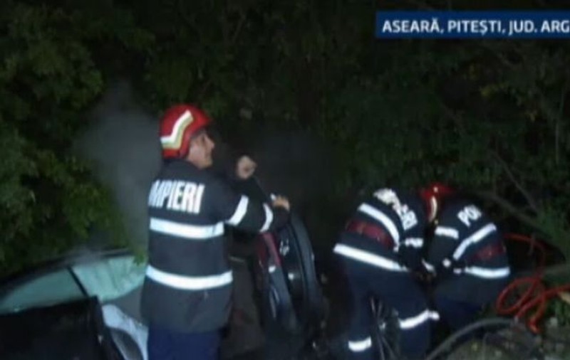 Fiul unui milionar din Argeş, accident cu bolidul de lux pe care-l primise cu o lună în urmă. Maşina s-a făcut scrum