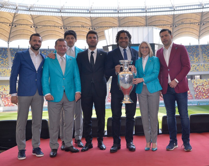 Trofeul CE 2020, la București. Cupa ”Henri Delaunay” a fost la Arena Națională. Sâmbătă, la Mega Mall | GALERIE FOTO&VIDEO
