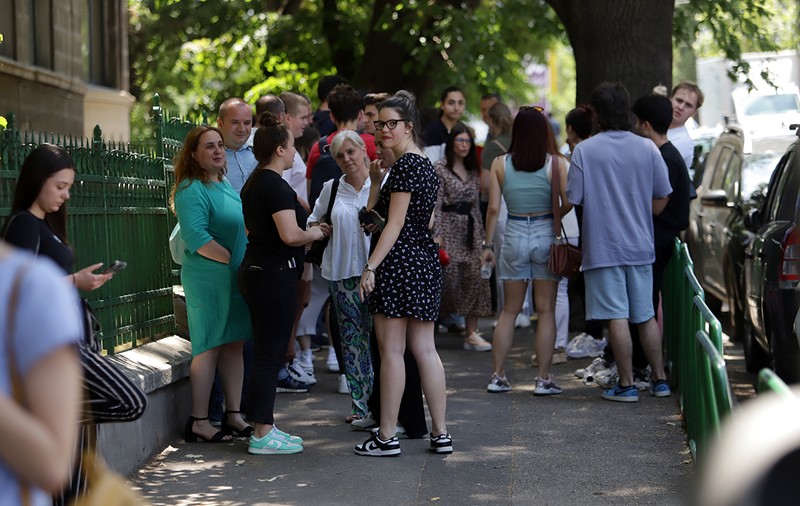 Elevul din București cu lucrarea corectată de trei ori și cu diferență de trei puncte între note: „Acești profesori n-ar trebui să mai corecteze anul viitor”