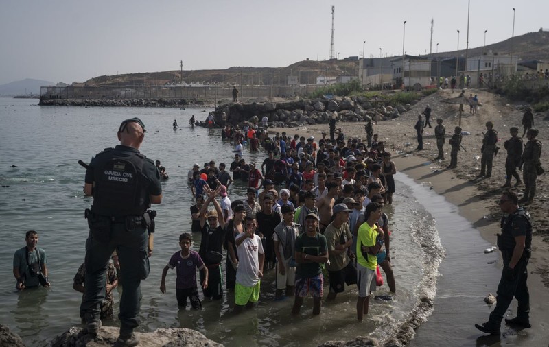De ce este Ceuta în centrul unei crize migraționiste permanente. Miza enclavei spaniole de la granița cu Marocul