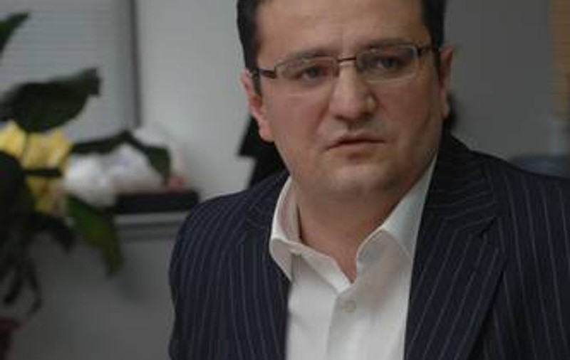 George Maior, uimit de afirmațiile lui Frunzăverde: George Maior: ”Garantez neutralitatea SRI”