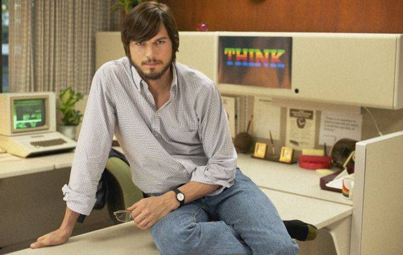 Ashton Kutcher a ajuns la spital încercând să intre în rolul lui Steve Jobs