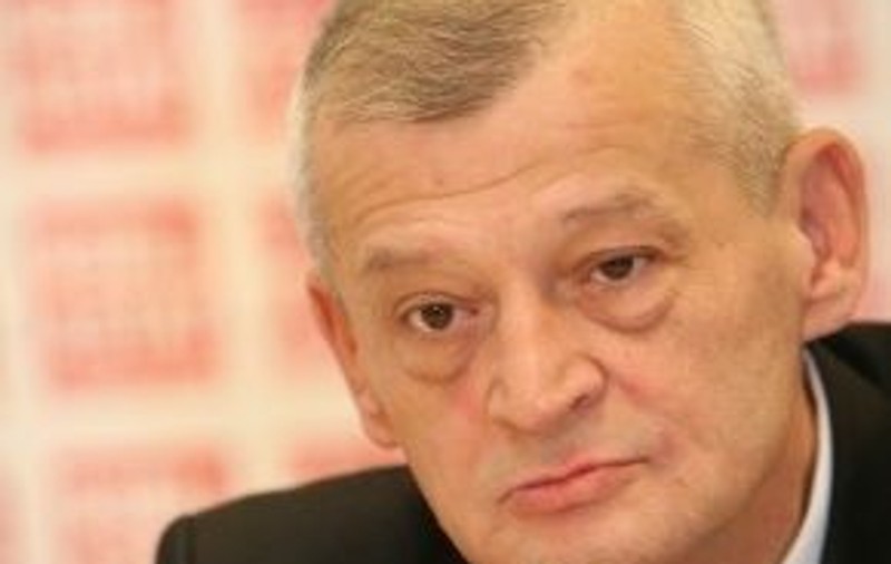 Sorin Oprescu vrea să închidă şcolile din Capitală