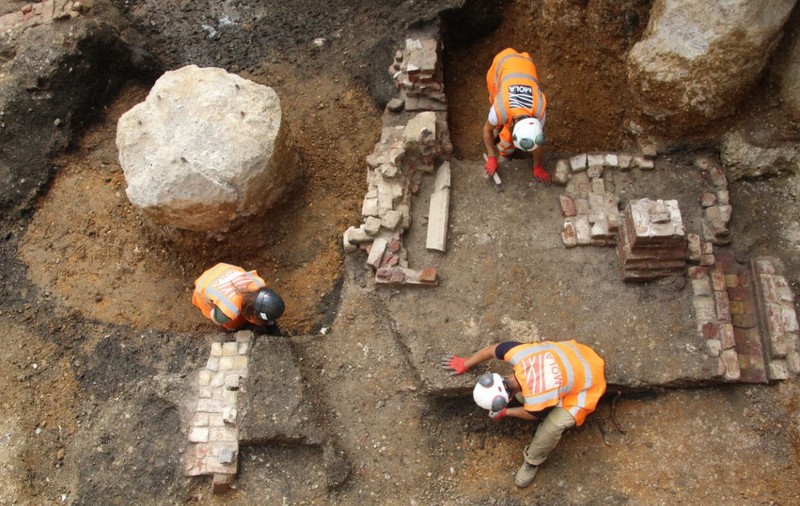 O bazilică romană veche de 2.000 de ani, descoperită sub un bloc de birouri din Londra