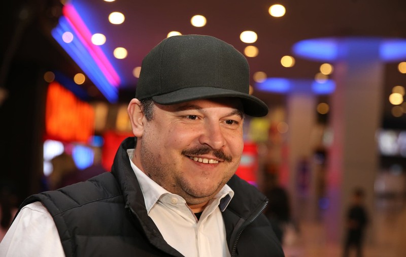 Din crâșma din „Las Fierbinți”, la pupitru, în Vama Veche. Mihai Bobonete și-a făcut debutul ca DJ