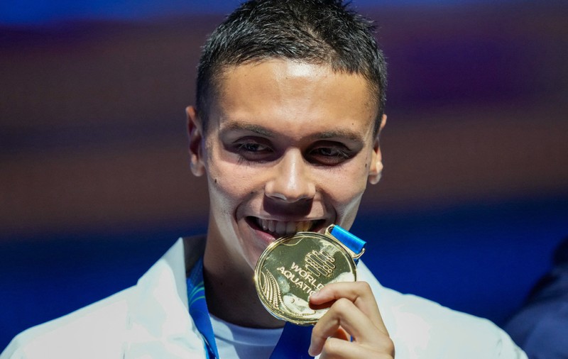 Cât îl prețuim pe David Popovici?!