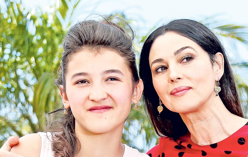 La 13 ani, o româncă a fost premiată la Festivalul de la Cannes: "Colegele îmi spun că le sunt antipatică!"