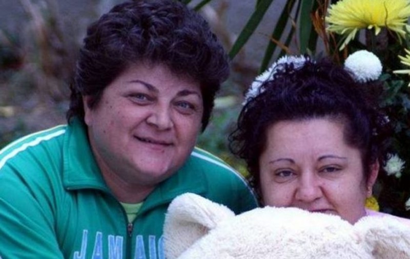 Două românce se căsătoresc în Italia. "În țara mea nu există nicio legislație care să permită astfel de căsătorii"