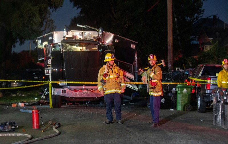17 răniți, după ce geniștii au detonat greșit o încărcătură de artificii, în Los Angeles