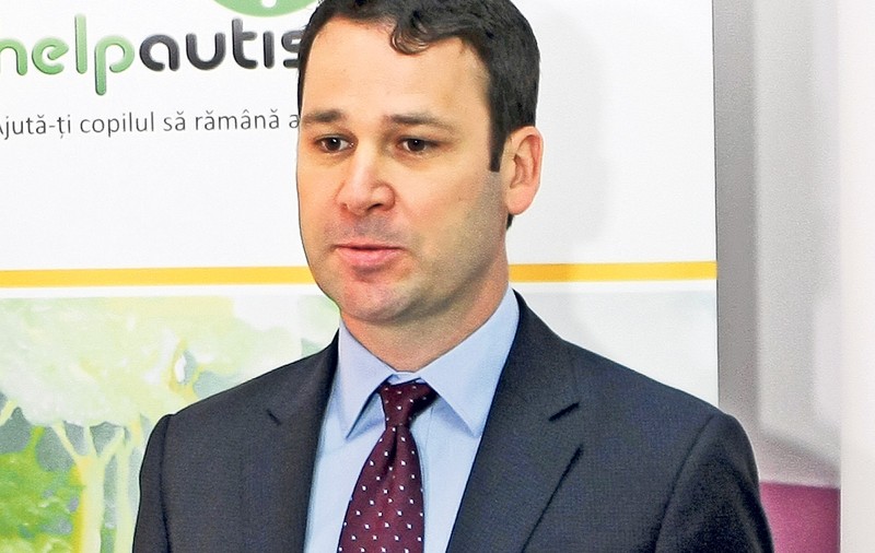 Robert Negoiţă, dator la întreţinere
