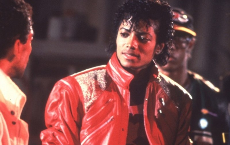 Tricoul lui Jacko din clipul Beat it, la licitaţie