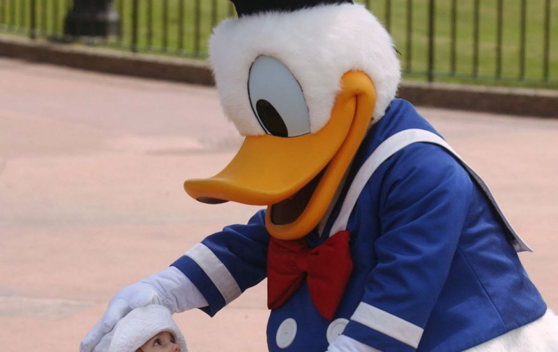DONALD DUCK, în zi de sărbătoare! PERSONAJUL ANIMAT care a ÎNCÂNTAT COPIII din ÎNTREAGA LUME ÎMPLINEŞTE 80 de ANI! | VIDEO