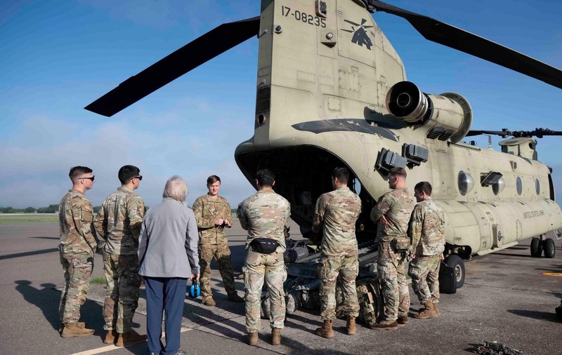 Donald Trump e amenințat că va rămâne fără cea mai importantă bază militară din America Centrală, dacă expulzează cetățenii țării pe teritoriul căreia se află soldații americani