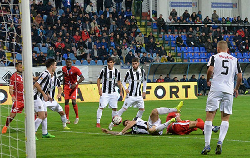 Liga 1, etapa a treia din play-off și play-out. Meciurile au fost amânate