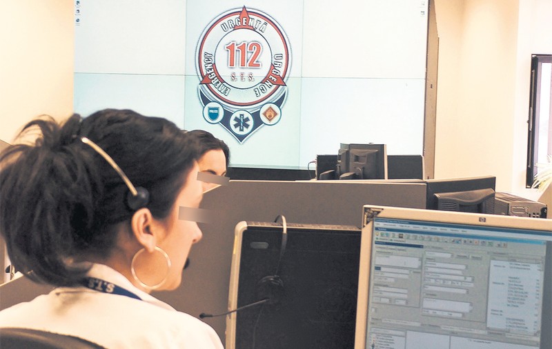 Operatoarele de la 112 sar la gâtul celor care au acuzat instituţia după tragedia aviatică din Apuseni "Suntem ameninţate şi înjurate la telefon!"