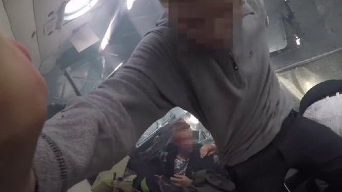 Un pasager a filmat momentul terifiant în care elicopterul în care se afla s-a prăbușit