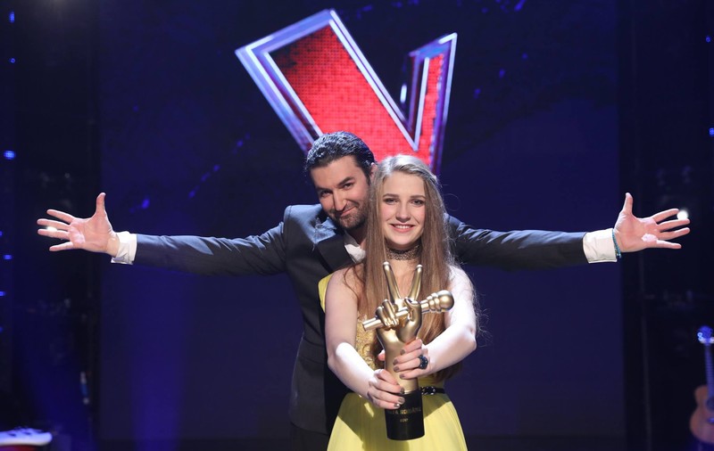 Câștigătoarea Vocea României 2017 are deja prima piesă. Anunțul făcut de Smiley despre Ana Munteanu