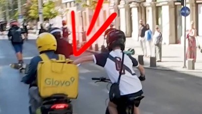 pusti bicicleta furta mancare geanta curier scuter