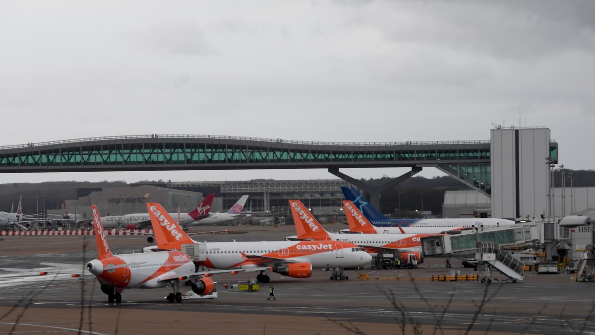 Aeroportul Gatwick din Londra își suspendă toate zborurile