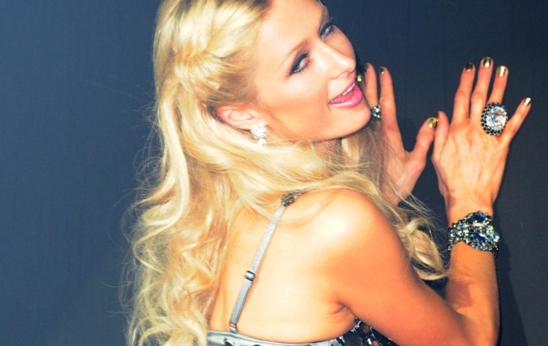 Paris Hilton, posedată de un demon