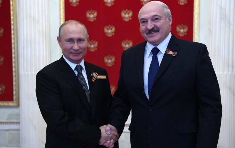 Putin și Lukașenko au stabilit o întrevedere la Moscova peste câteva săptămâni, după a treia convorbire telefonică din august
