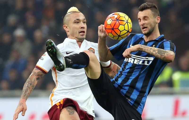 Un fotbalist de la Inter, prins beat la volan. Avea permisul suspendat de două luni!