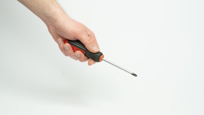 roman-repara-masina-atacat-sotie-injunghiat-surubelnita-austria-furioasa