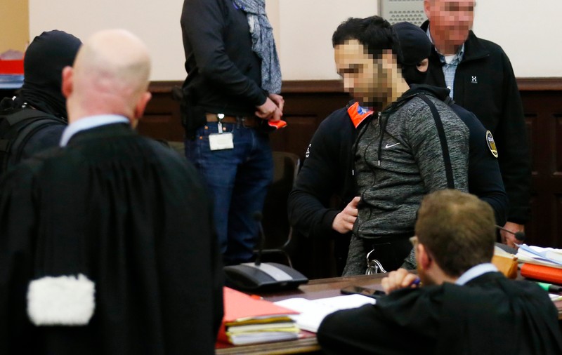 Cum a justificat Salah Abdeslam atacurile teroriste din 2015 de la Paris: Nu vă atacăm pentru că mâncați carne de porc