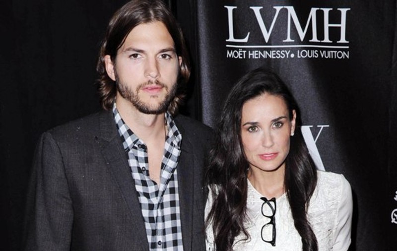 MOTIVUL pentru care Demi Moore şi Ashton Kutcher N-AU DIVORŢAT ÎNCĂ este INCREDIBIL!