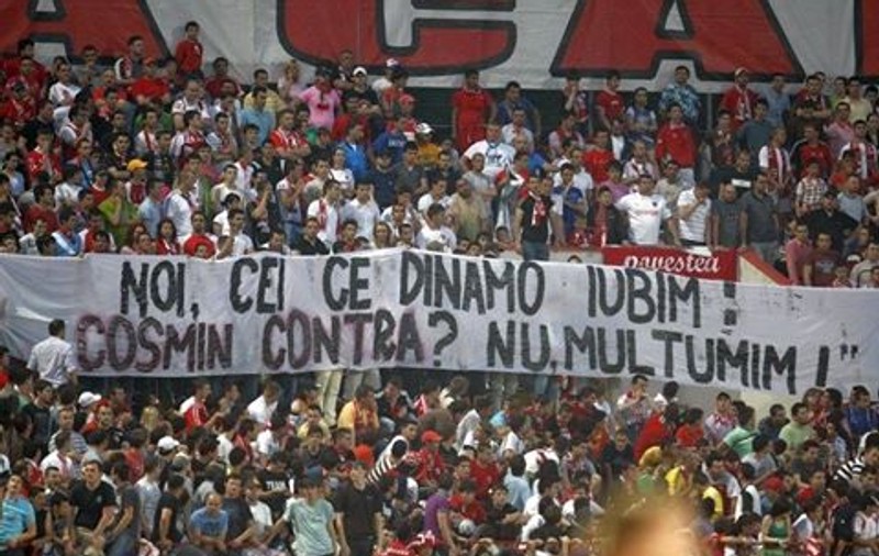 Fanii dinamoviști sunt și nu prea sunt entuziasmați de înlocuirea lui Ioan Andone cu Cosmin Contra