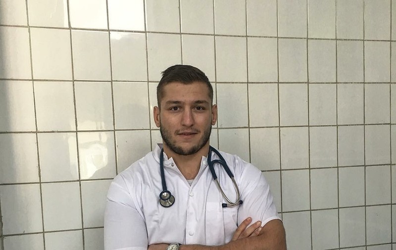 Divizia MMA, 23 mai. Nicolo Bonati, doctorul care luptă în cuşcă / GALERIE FOTO