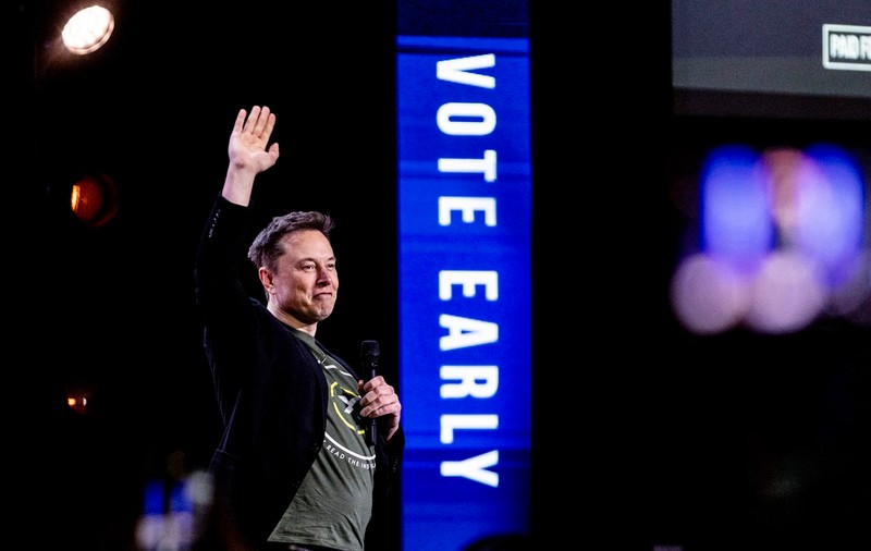 Elon Musk, care se pronunță constant anti-iimigrație, a lucrat ilegal în SUA după abandonarea studiilor