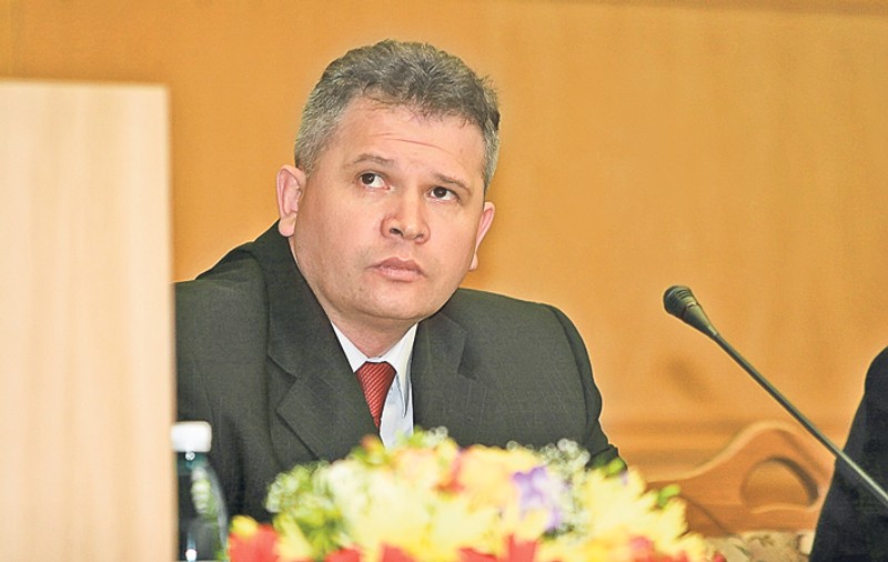 Ilie Botoș, fost procuror general al României, audiat la DNA în dosarul lui Gabriel Oprea privind moartea lui Bogdan Gigină