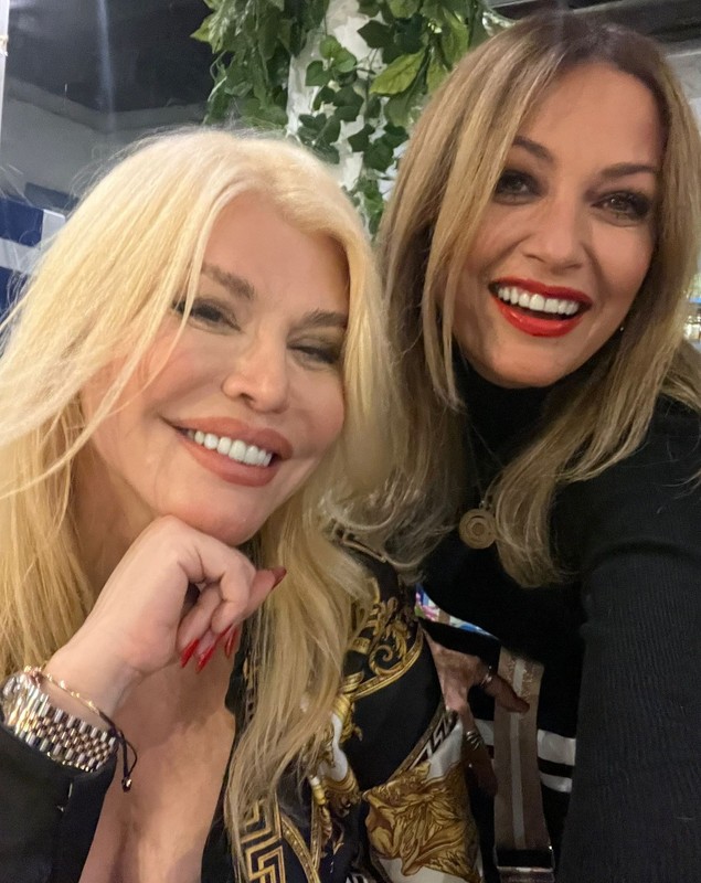 Anca Țurcașiu a postat o imagine cu Loredana Groza fără filtre. Cum arată artista la 52 de ani