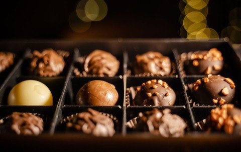 tarife-americane-39-la-suta-produse-elvetiene-ceasuri-ciocolata-cosmetice-lux