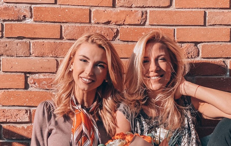 Tiberiu Argint, banc pe seama Andreei Bălan. Totul a pornit de la o imagine în care artista apare alături de sora iubitului ei. „Cum faci o blondă să…”